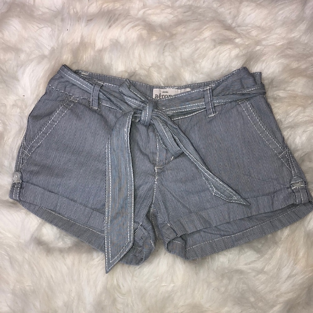 Aeropostale Short With Belt Size 1/2